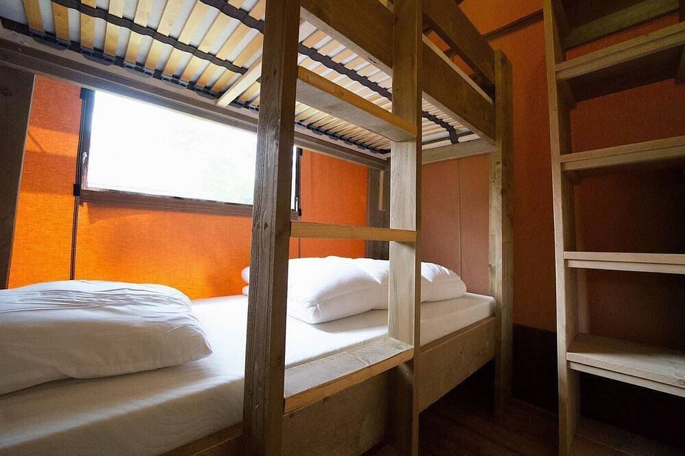 Lodgetent 4 in Noord-Scharwoude, Niederländische Nordsee