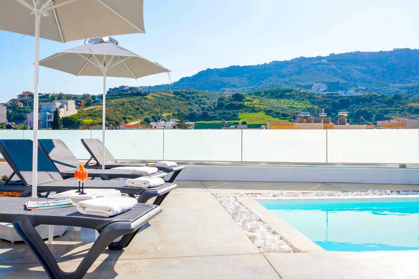 Villa für 4 Personen mit Terrasse in Agia Pelagia, Achlada