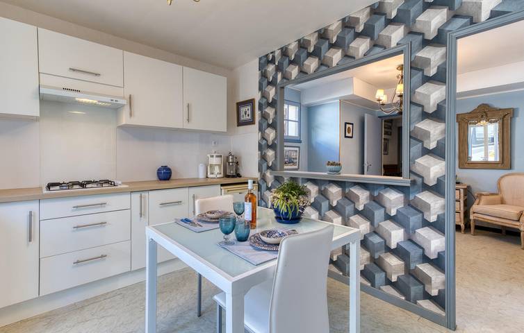Appartement de vacances entier, Appartement confortable à la plage avec piscine et WiFi in Saint-Georges-de-Didonne, Région de Rochefort