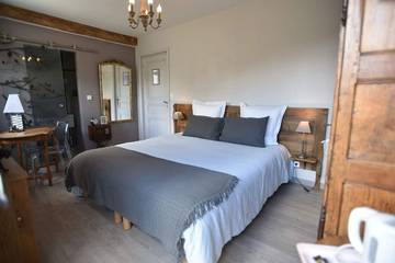 Chambre d’hôte pour 2 personnes, avec jardin et piscine à Sainte-Savine