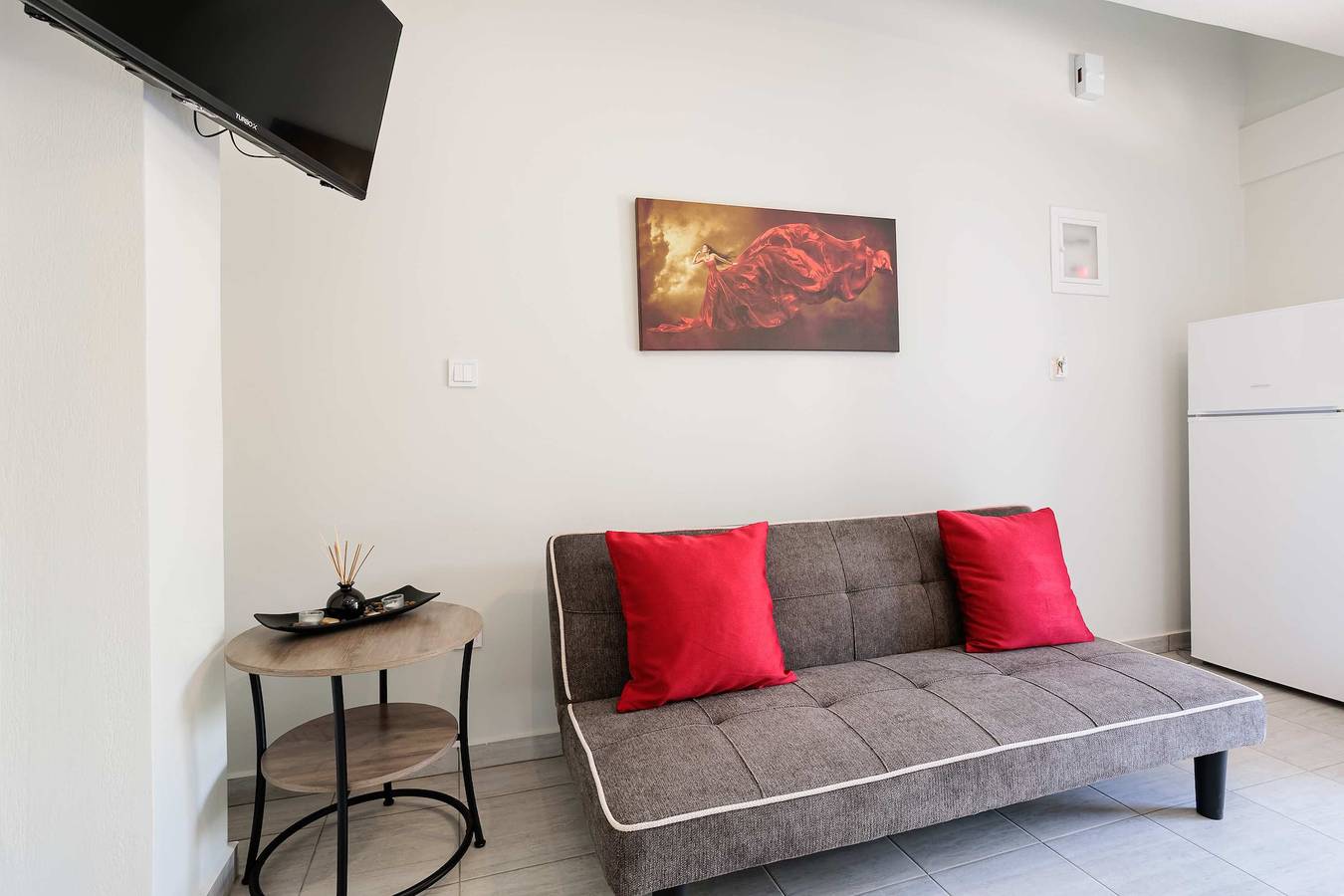 Ganze Wohnung, Serenity and Views - Beachside Escape in Golf von Kyparissia