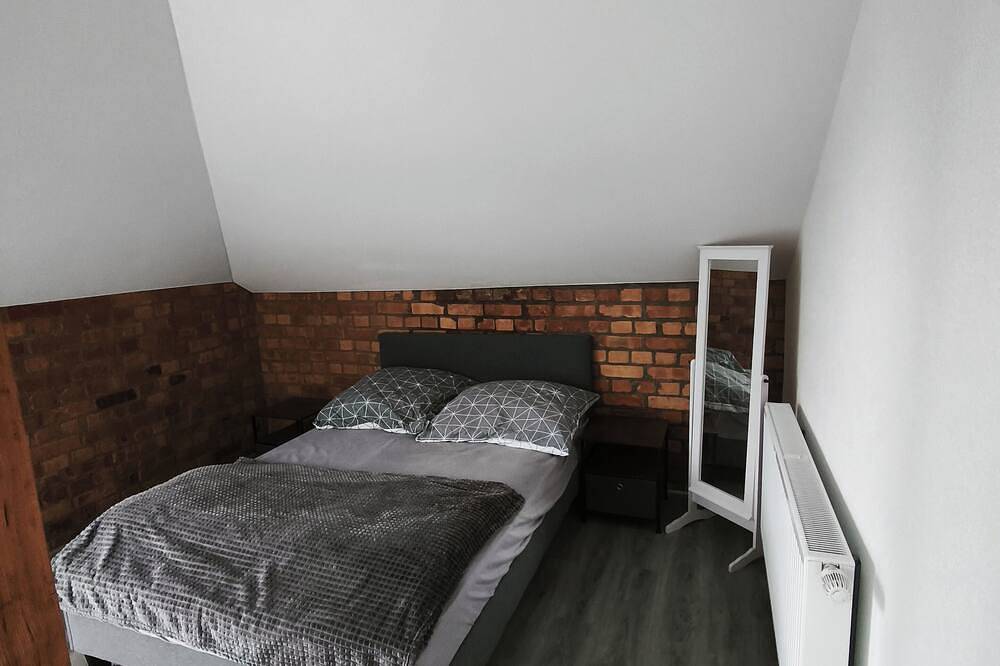 Ganze Wohnung, Gemütliche Zweisamkeit im Hofnest. 5 Minuten entfernt von der Badewelt! in Sinsheim, Kraichgau