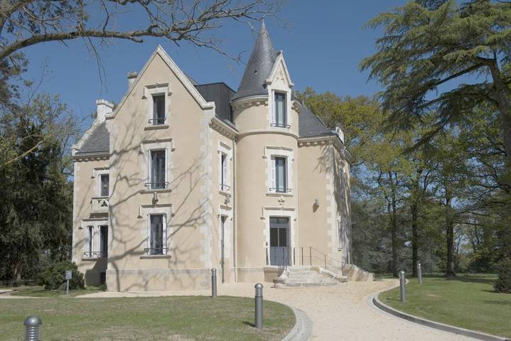 Location de vacances pour 2 personnes, avec jardin et piscine, animaux acceptés à Parthenay - 3