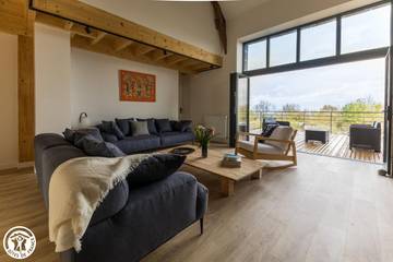 Gîte pour 12 Personnes dans Rochefort-Montagne, Région de Clermont-Ferrand, Photo 2