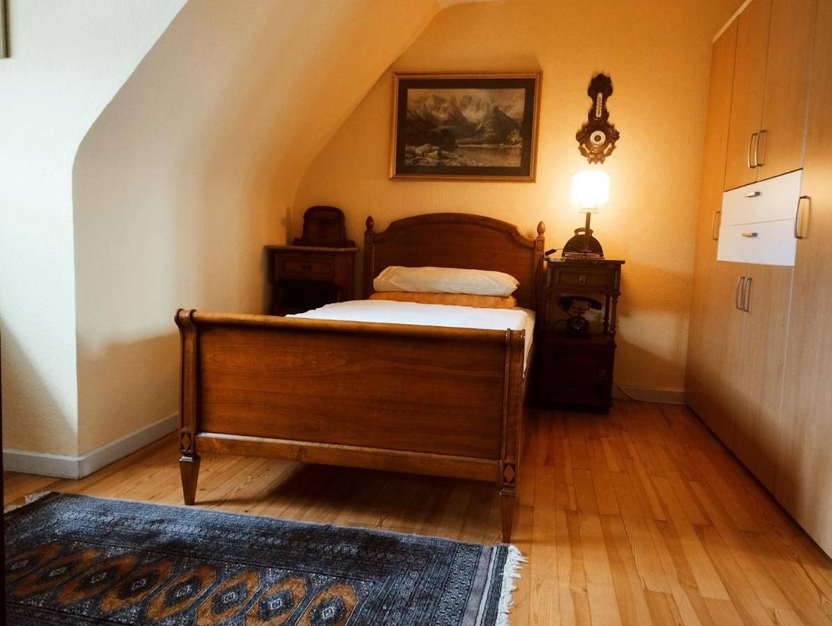 Ganze Ferienwohnung, Zimmer mit zwei Räumen und Gemeinschaftbad in Schömberg, Nordschwarzwald