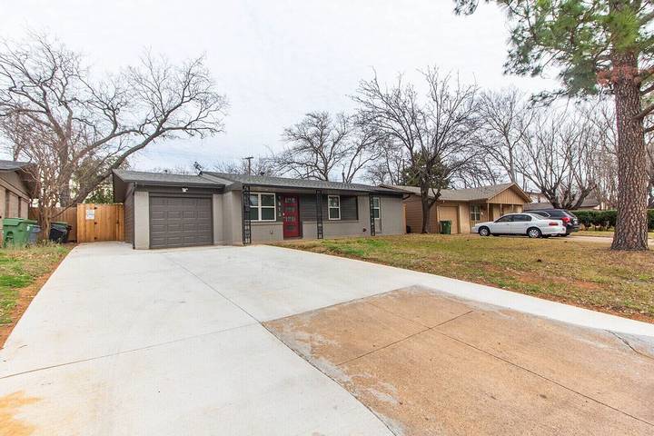 Vacation rental for 8 people, with yard and terrace in Arlington