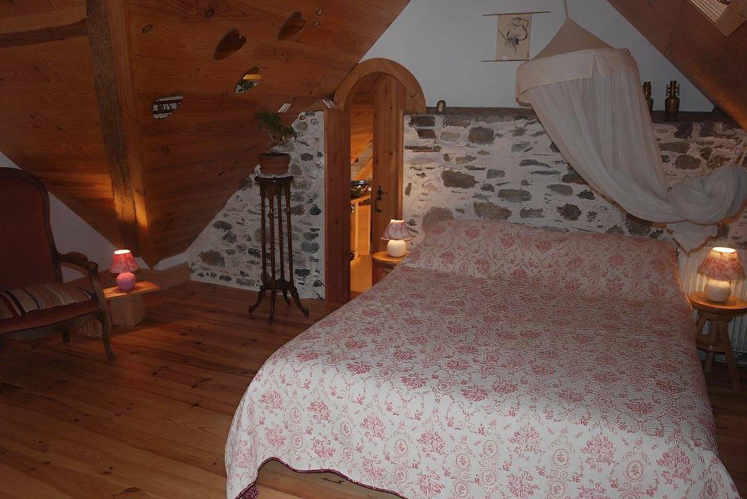 La Maison Soubiau - Chambre des combles, ou suite des combles in Guchan, Parc national des Pyrénées