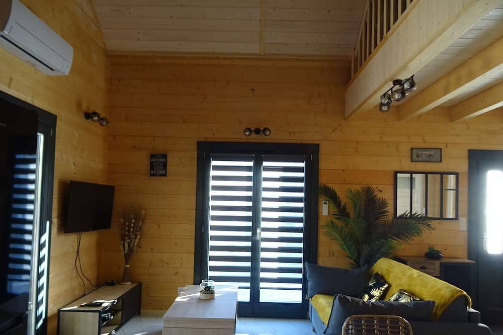 Large Wooden Chalet At The Foot Of The Pyrenees in Arette, Béarn