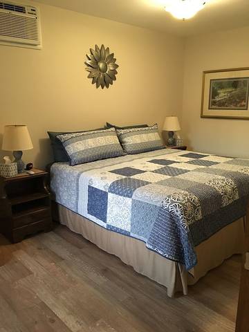 Vacation Apartment for 4 Guests in Vermont, USA, Picture 3