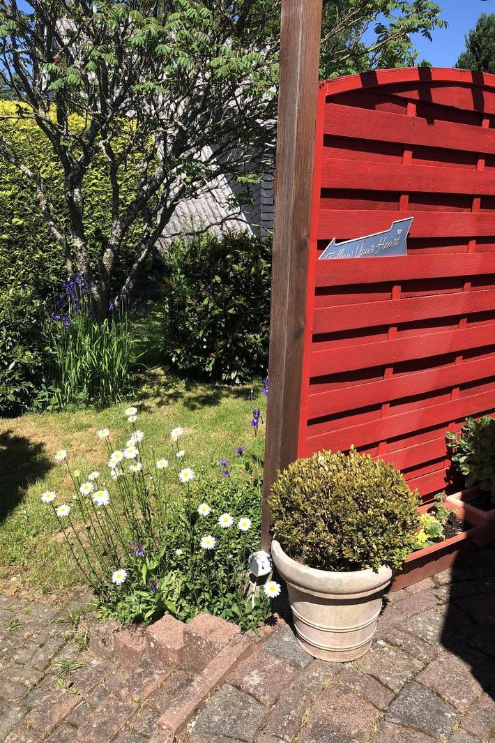 Ferienhaus für 4 Personen, mit Terrasse und Garten sowie Pool und Seeblick in der Eifel - 4