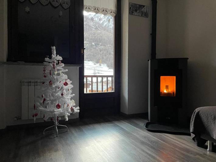 Gîte pour 5 personnes, avec Balcon ainsi que Terrasse et Vue à Pontechianale