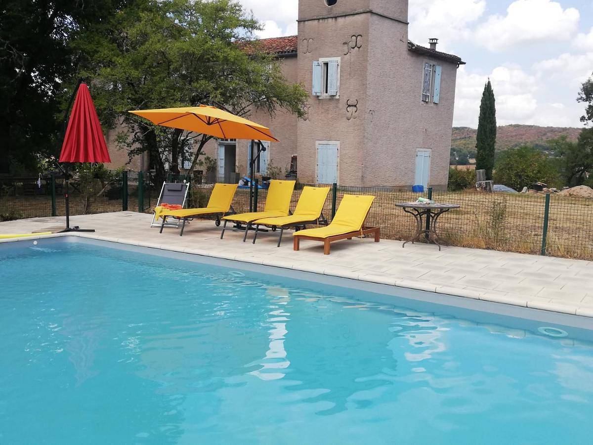 Double Room with Private Bathroom in Cahors, Quercy
