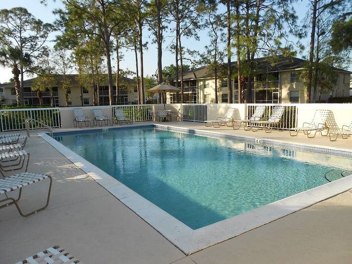 Holiday apartment for 4 people, with balcony and pool - 1