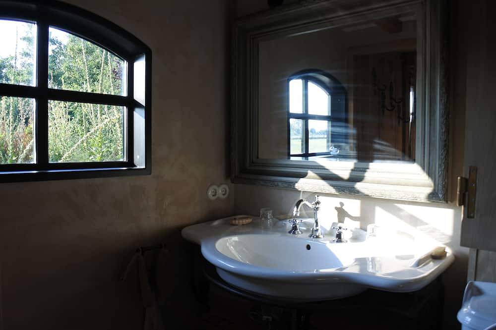 Ein Ferienhaus in einer ruhigen ländlichen Umgebung in Wieringen, Ijsselmeer