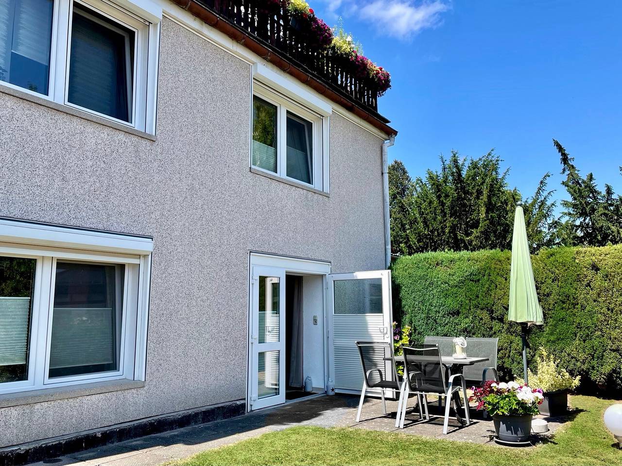Ganze Wohnung, "Ferienwohnung Beyer Friedrichroda" mit privater Terrasse, privatem Garten und Wlan in Friedrichroda, Rennsteig