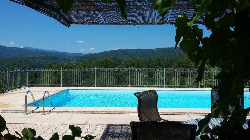 Gîte pour 10 personnes, avec piscine à Chambonas - 2