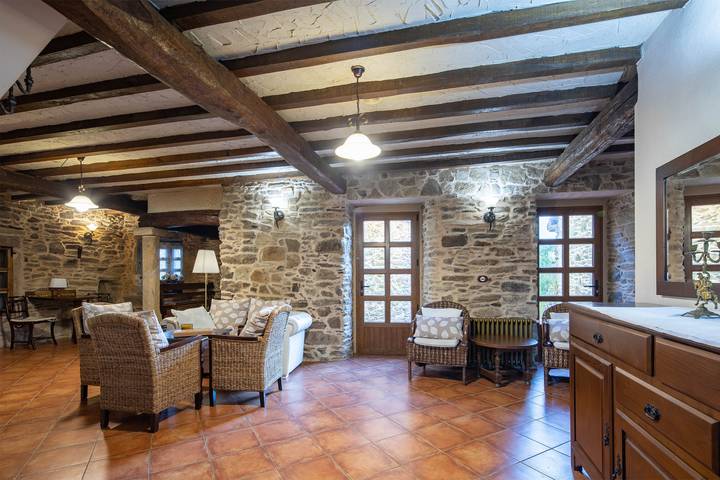 Chalet para 10 personas, con jacuzzi y jardín en Galicia - 4