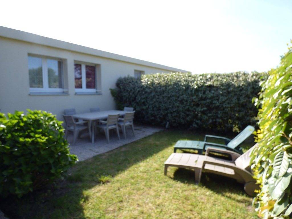 Location Locmariaquer Golfe du Morbihan entre mer et plage in Locmariaquer, Côte des Mégalithes