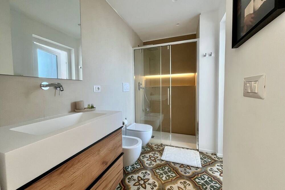 Appartamento intero, Zoe-Apartment Lt Attico con terrazzo esclusivo in Brindisi, Salento