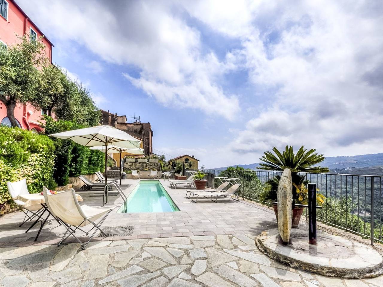 Appartamento intero, Piazzetta in Civezza, Riviera di Ponente