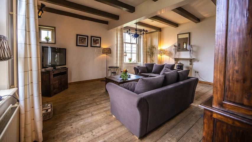 Ferienhaus für 4 Personen, mit Balkon/Terrasse und Terrasse sowie Garten