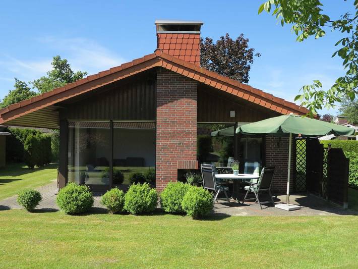 Ferienwohnung für 4 Personen, mit Terrasse und Garten in Tossens