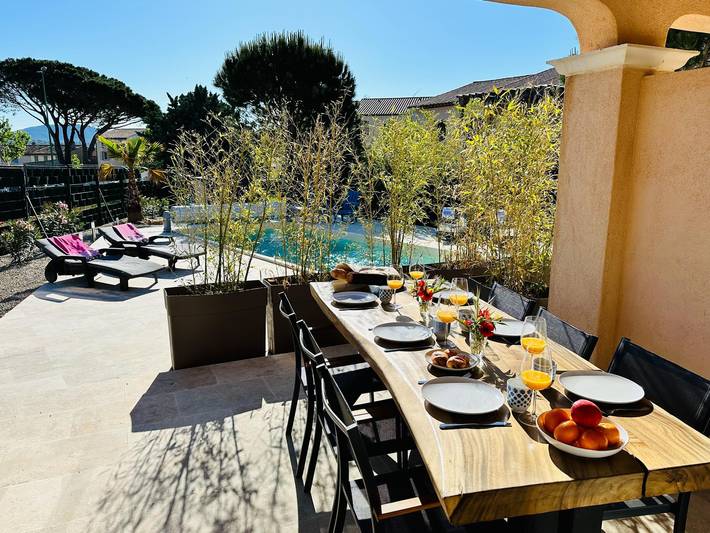 Location de vacances pour 6 personnes, avec jardin et terrasse à Le Plan-de-la-Tour - 2