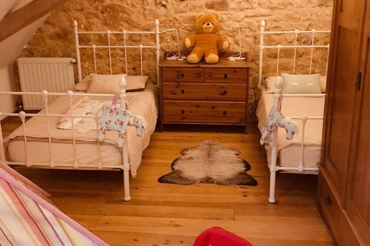 Location de vacances pour 6 personnes, avec Balcon ainsi que Jardin et Piscine à Cause-de-Clérans - 4
