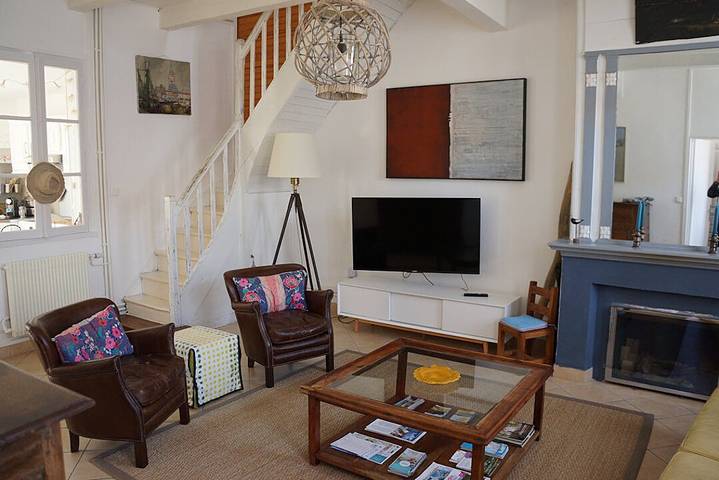 Gîte pour 6 personnes, avec terrasse et jardin - 1