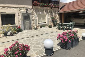 Gîte pour 6 personnes, avec jardin à Le Glaizil