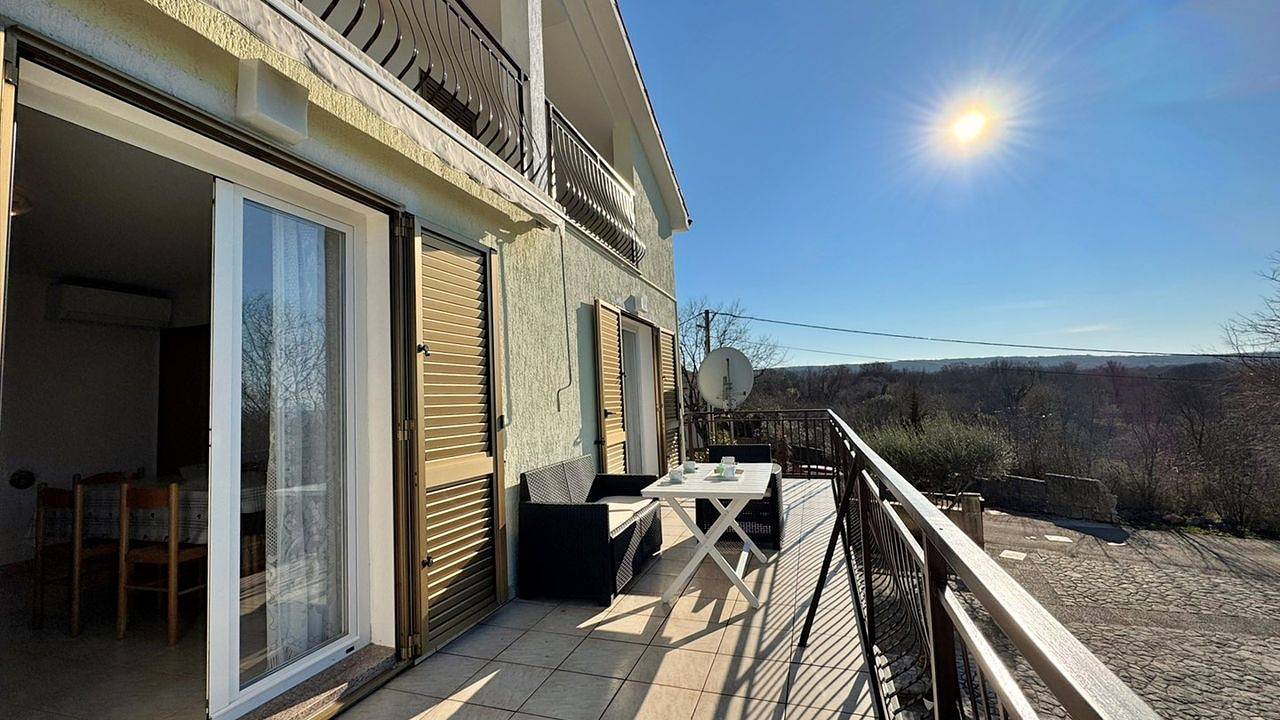 Ganze Ferienwohnung, Ferienwohnung für 4 Personen (80 m²) in Malinska in Malinska-Dubašnica, Krk