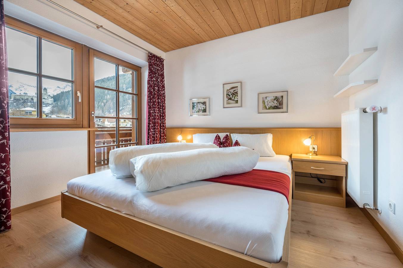 Ganze Wohnung, Ferienwohnung "Duregger Fröhlichkeit Plus" mit Bergblick, Garten und Wlan in Sand in Taufers, Kronplatz