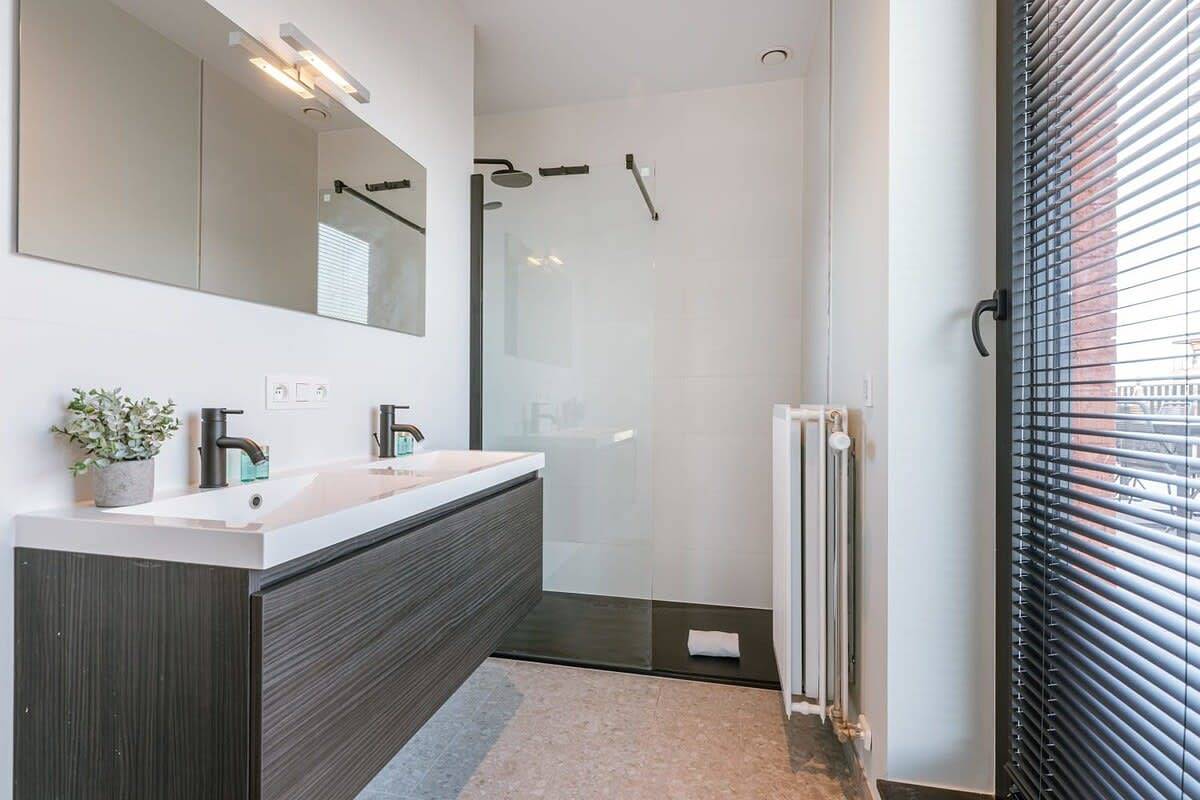 Ganze Wohnung, Casiola - Spacious apartment with nice terrace in Gent, Ostflandern