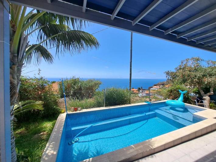 Ferienwohnung für 3 Personen, mit Ausblick und Garten sowie Pool - 1