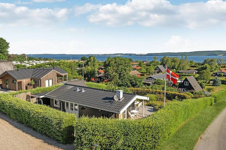 Ferienhaus für 4 Personen, mit Garten in Mørkholt