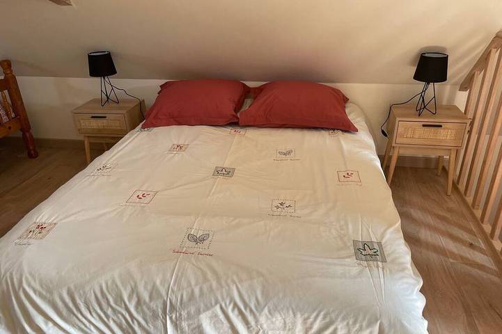 Gîte cosy au calme avec grand jardin, proche du Mans - Parking privé, Wifi fibre, équipements complets in Roézé-sur-Sarthe, Sarthe
