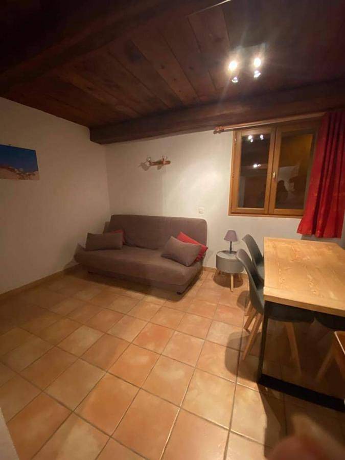 Gîte pour 4 personnes, avec terrasse dans Col de La Bonette - 4