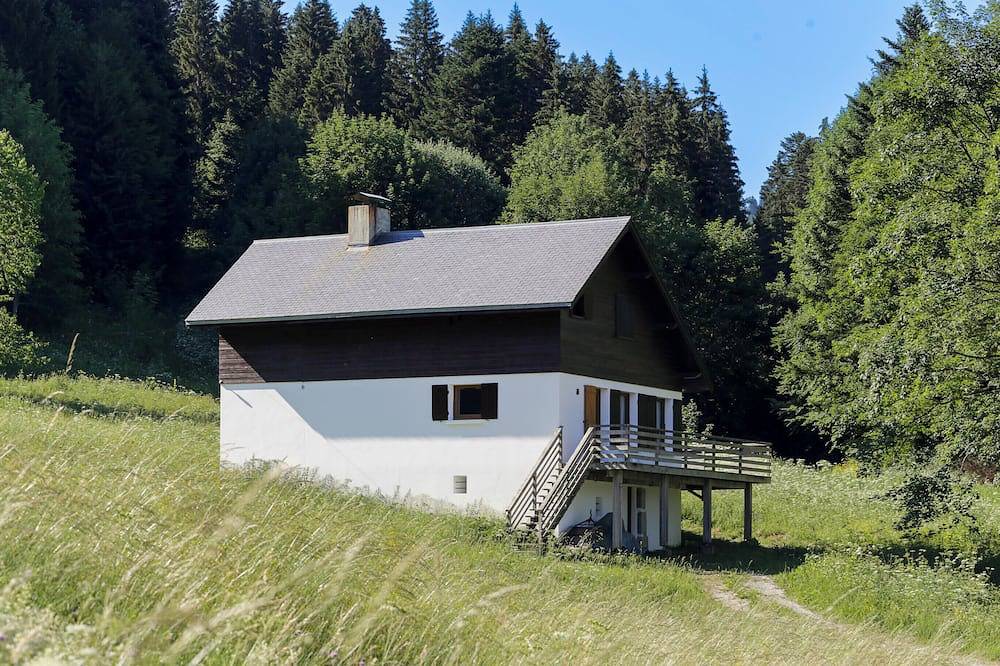 Le balcon des essarts: chalet familial aux vues du grand som in Saint-Pierre-de-Chartreuse, Isère