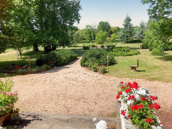 Villa de luxe pour 15 personnes, avec terrasse en Auvergne - 4