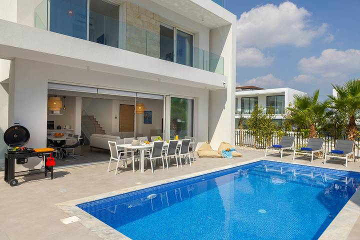 Villa für 12 Personen, mit Garten und Balkon - 1