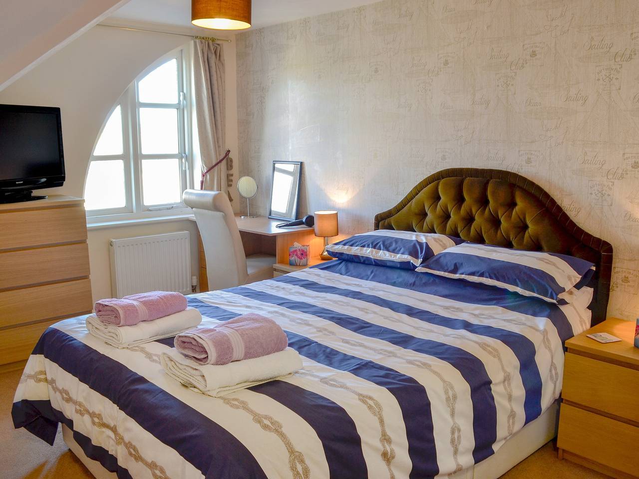12 Maritime House in West Bay, Dorset