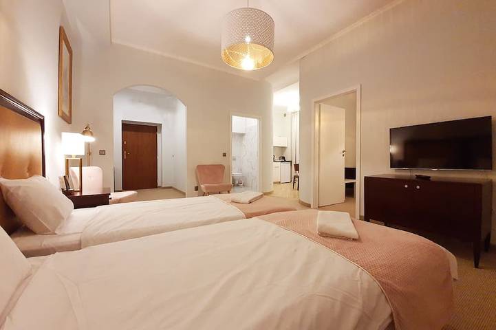 Entire apartment, Holiday Suites Cracow 31 in Kazimierz, Cracow