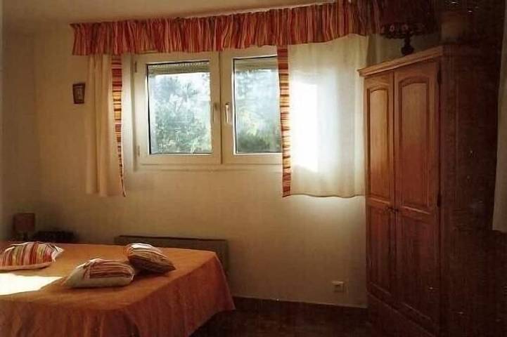 Gîte pour 3 personnes, avec jardin à Ollioules - 2