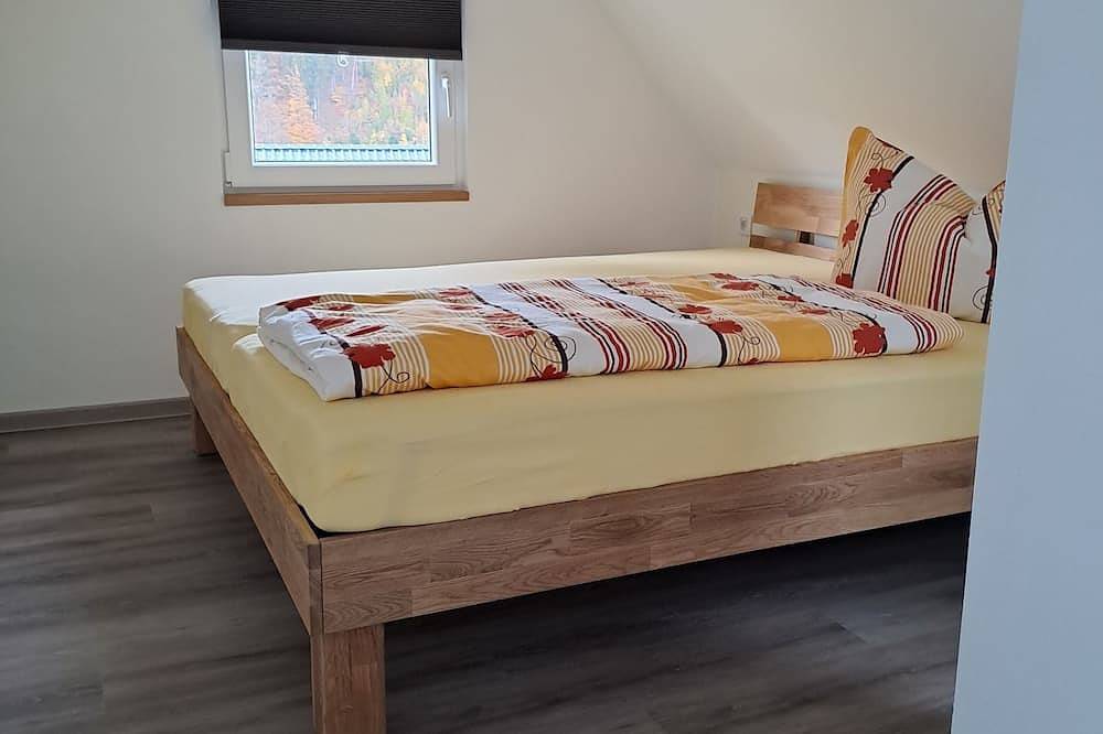 Ferienhaus Hirschturmblick-\ngemütliches Ferienhaus mit Terrasse und Spielplatz in Dippoldiswalde, Osterzgebirge