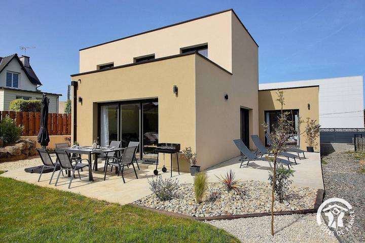 Gîte for 6 people, with garden - 1