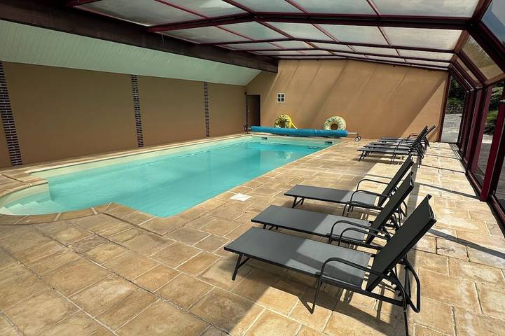 Gîte pour 10 personnes, avec jacuzzi dans Châtillon-sur-Morin