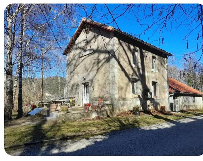 Gîte pour 2 personnes, avec Terrasse ainsi que Jardin et Vue à Saint-Laurent-du-Pape