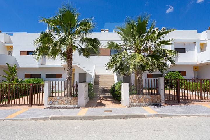 Ferieleilighet for 5 personer, med terrasse og badebasseng - 1