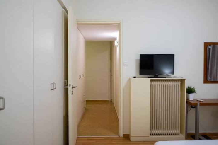 Entire apartment, Two bedroom Apt in Syntagma - Ermou area in Central Section of Athens, Athens