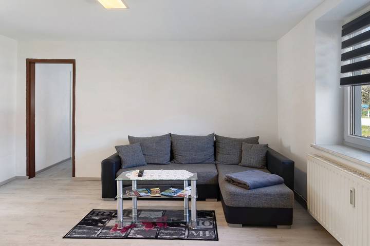 Casa de vacaciones 'Ferienhaus' con terraza privada, jardín privado y Wi-Fi in Zernitz-Lohm, Westhavelland